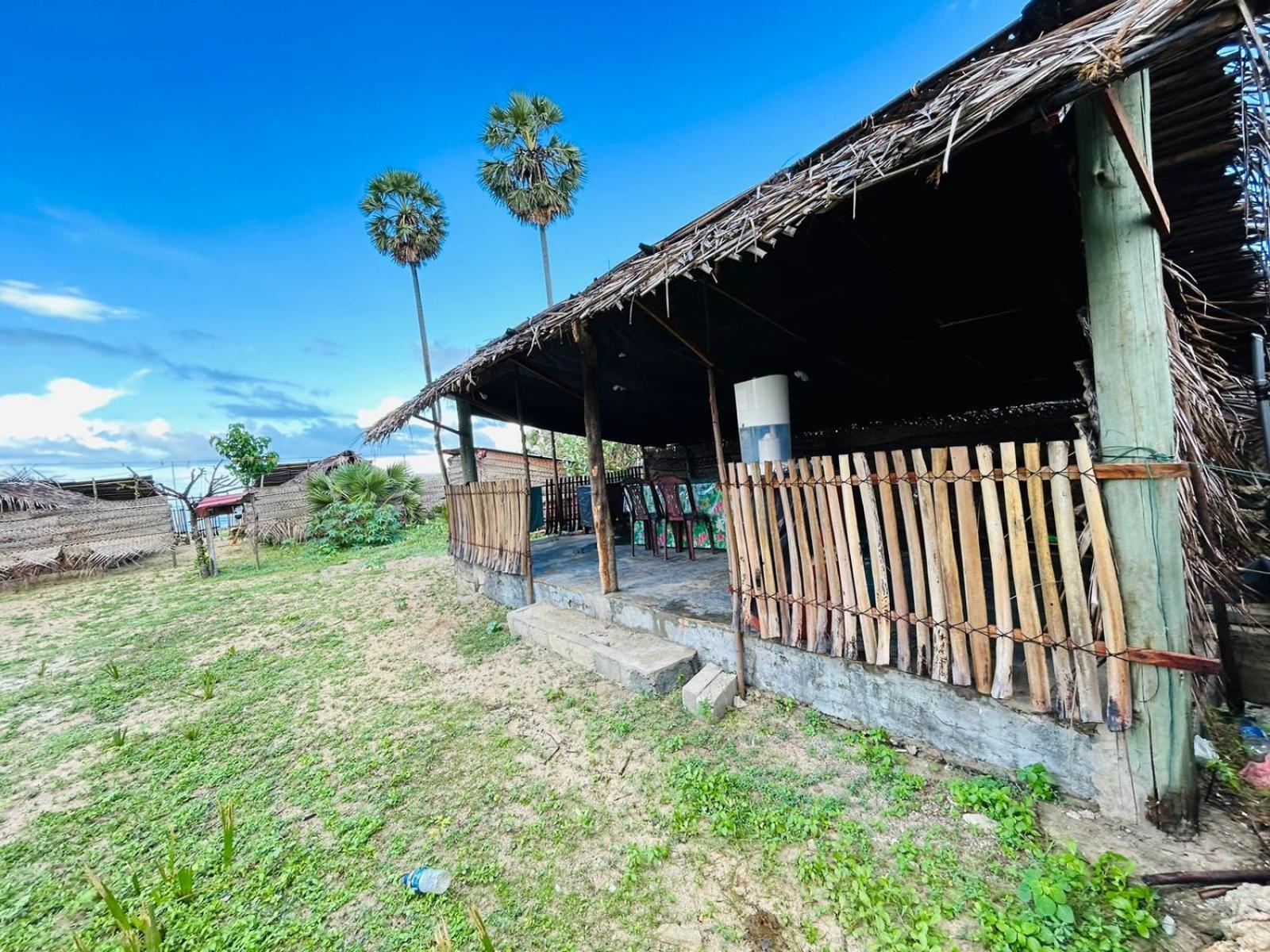 Delft Jeyam Resorts Delft East Exterior foto