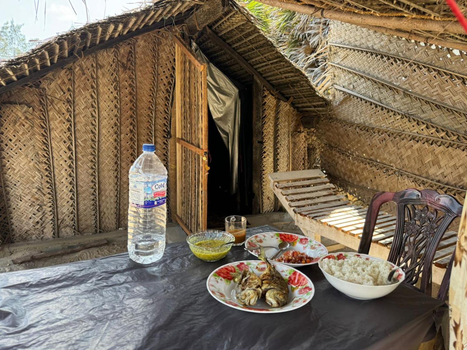 Delft Jeyam Resorts Delft East Quarto foto